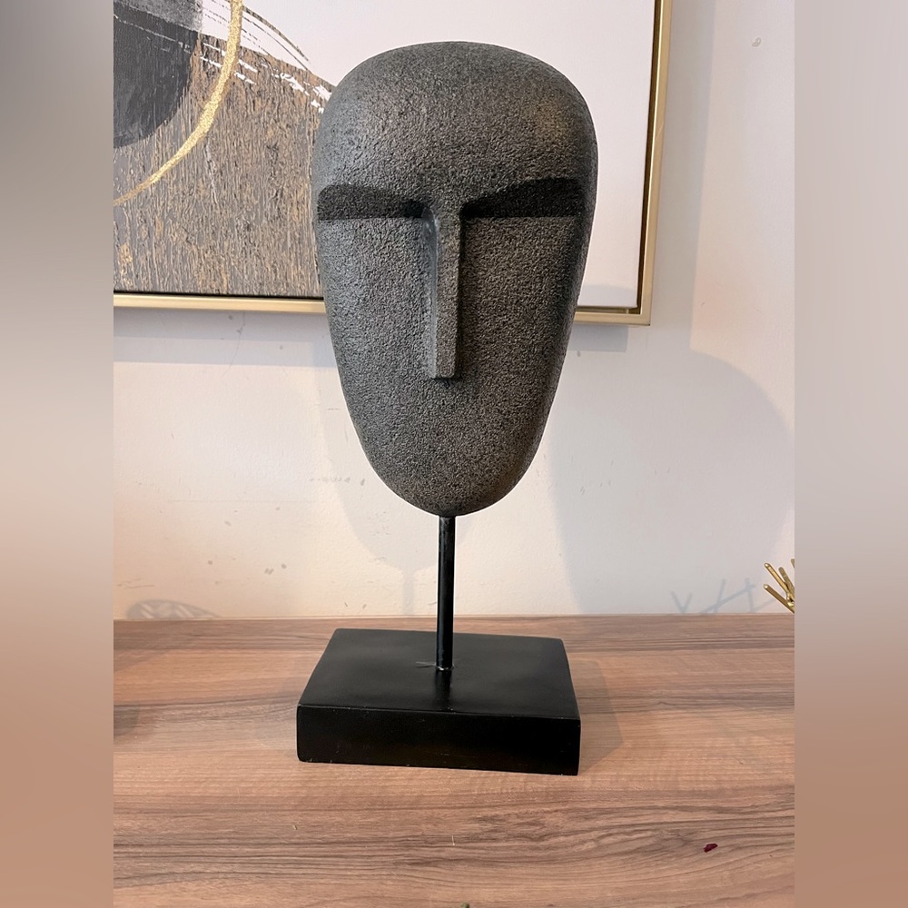 Head Sculpture 18"